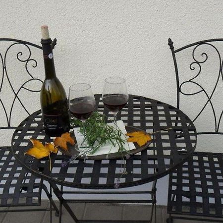Holiday Flat With Swimming Pool In Prackenbach Viechtach Exterior foto